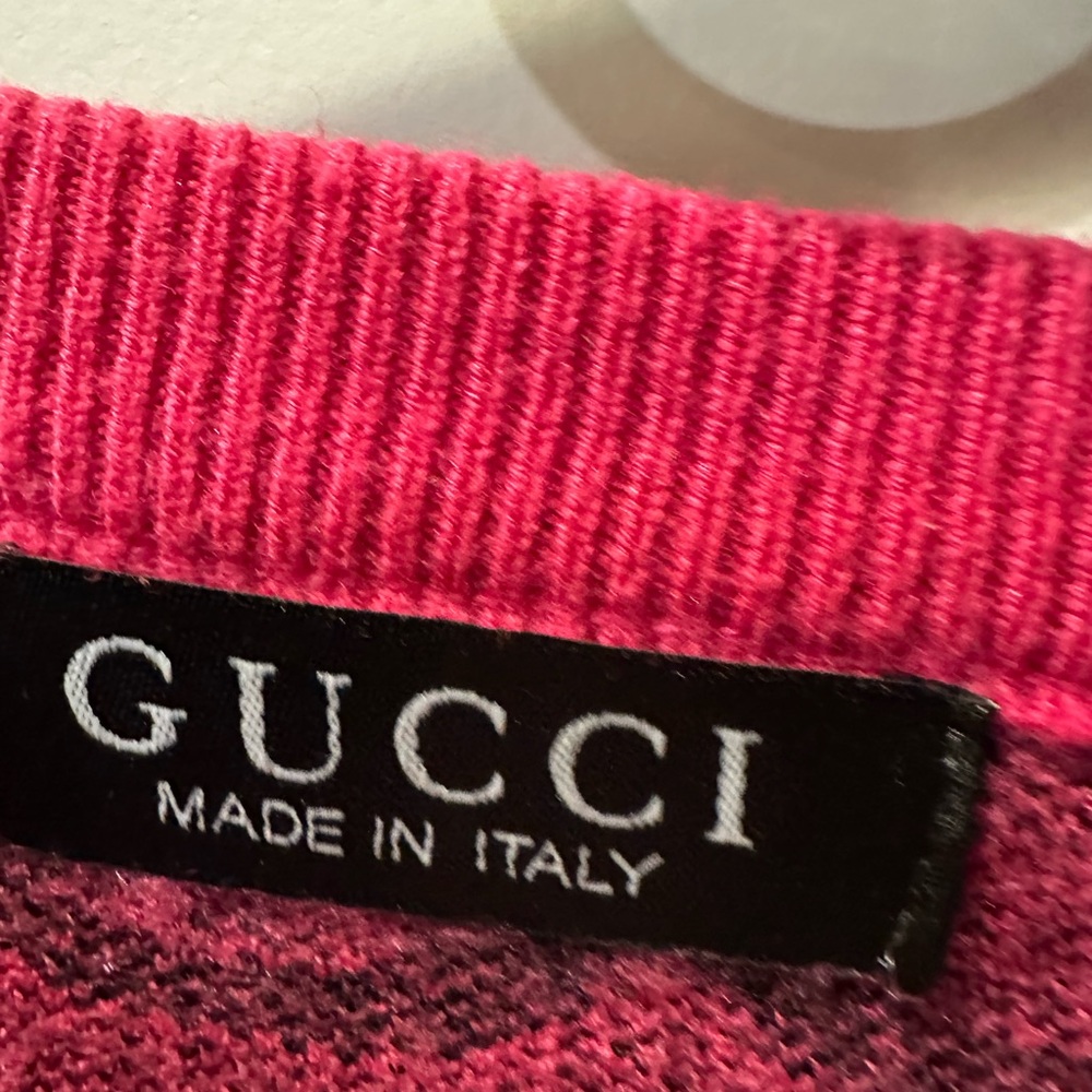 Gucci Fuchsia Crew Neck Sweater with Black Pattern - Picture 2 of 2